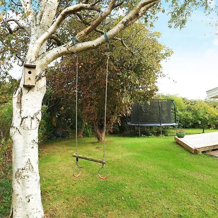 6 Person Holiday In Ebberup *